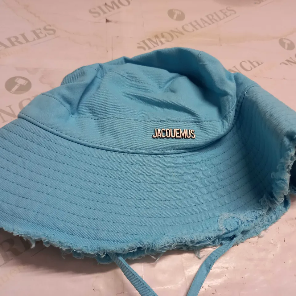 JACQUEMUS BLUE BUCKET HAT 