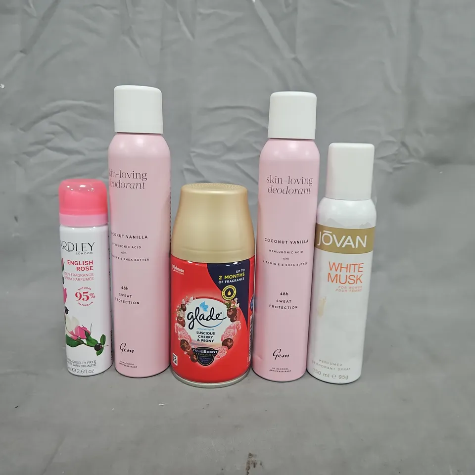 APPROXIMATELY 10 ASSORTED ITEMS TO INCLUDE JOVAN WHITE MUSK, GLADE, ETC - COLLECTION ONLY