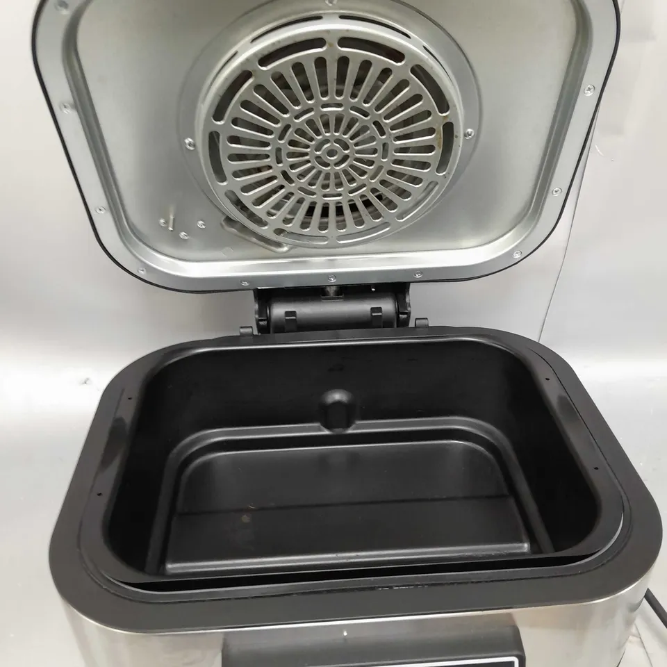 BOXED COOK'S ESSENTIAL 21-LITRE AIRFRYER OVEN IN BLACK
