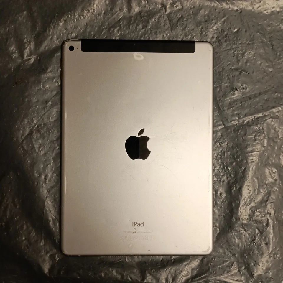 APPLE IPAD AIR A1567