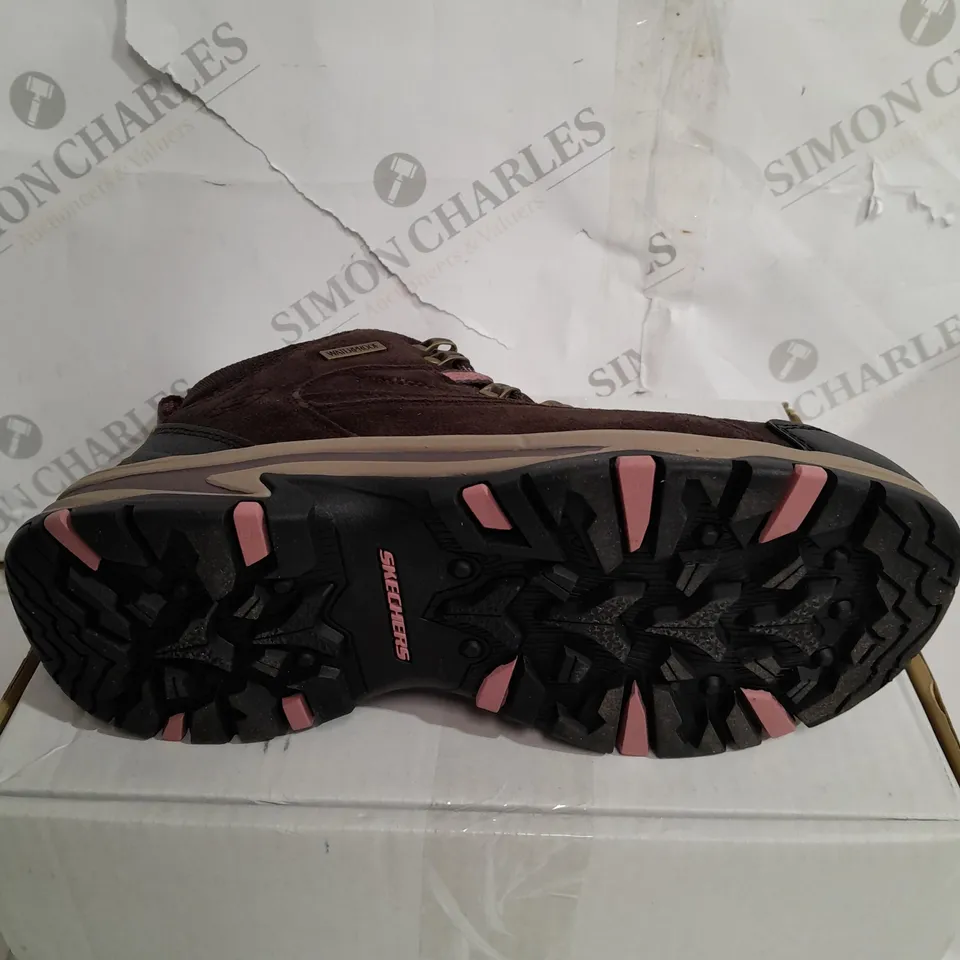SKECHERS TREGO ALPINE TRAIL WATERPROOF BOOTS, CHOCOLATE, UK 5.5
