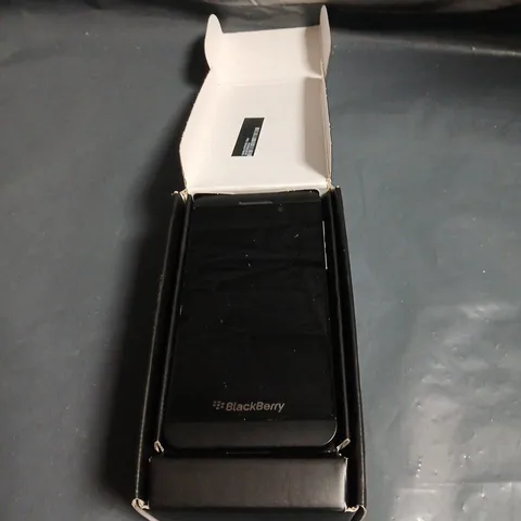 BLACKBERRY Z10 SMARTPHONE – BLACK