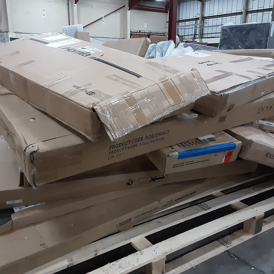PALLET CONTAINING BOXED FURNITURE SUCH AS , SINGLE BED , WARDROBE , FURNITURE PARTS  AND CHEST OF DRAWERS 