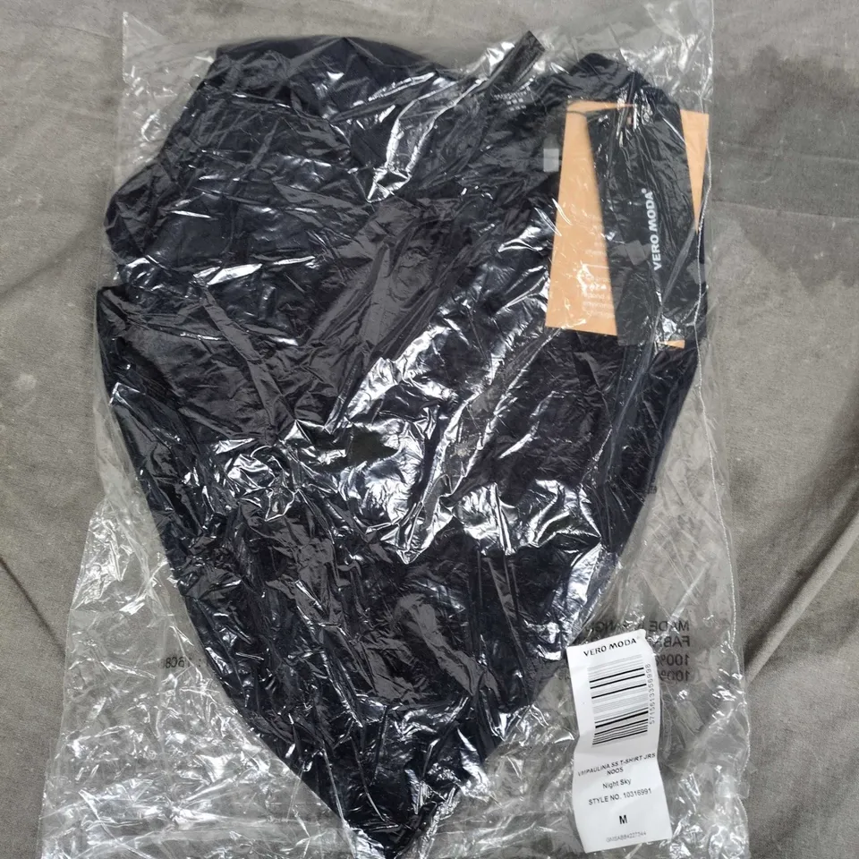 VERO MODA NIGHT SKY SHORT SLEEVE T-SHIRT – SIZE M