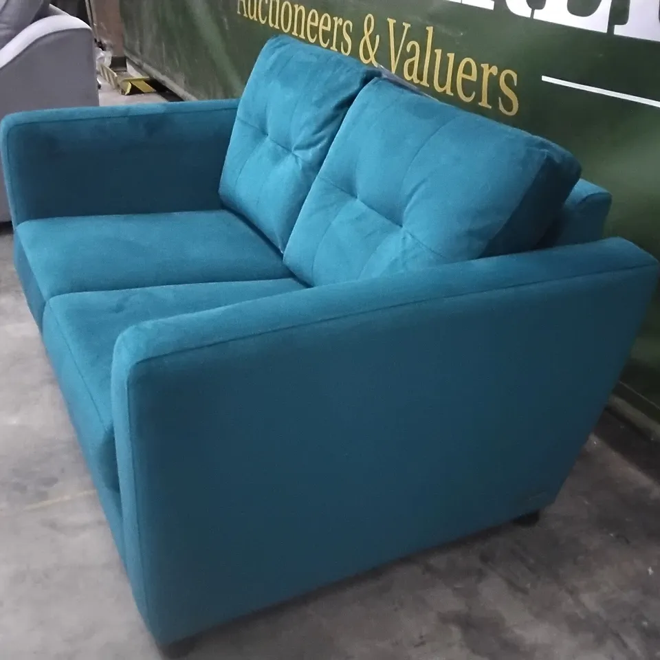 QUALITY BRITISH DESIGNER LOUNGE CO. HOLLY DRAGON EYE FABRIC TWO SEATER SOFA 