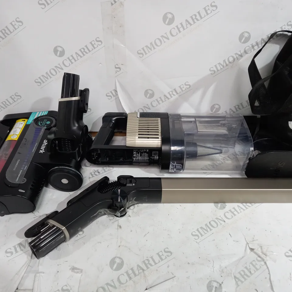 BOXED SHARK STRATOS CORDLESS VACUUM IZ400UKT