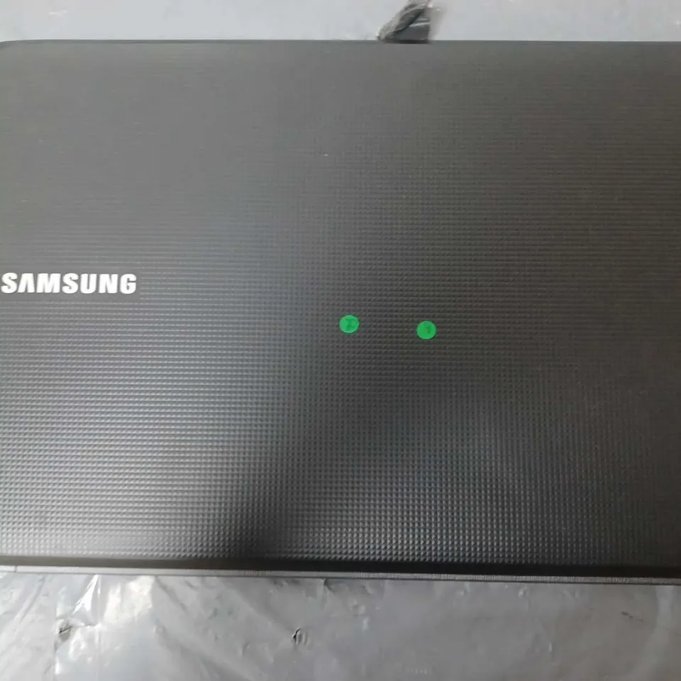 SAMSUNG R530/R730/R540	15 INCH	CELERON P4500 1.87GHZ