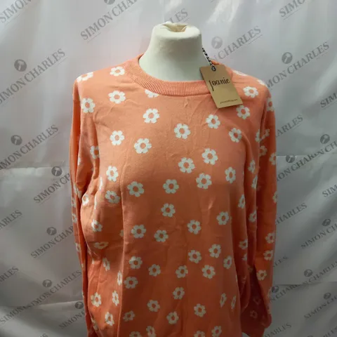 JOANIE FLOWER PATTER KNITTED JUMPER SIZE XL