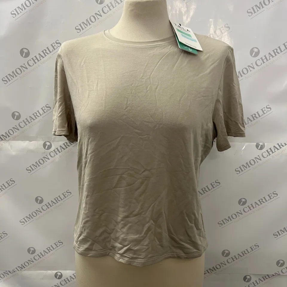 TALA 365 SHORT SLEEVE T SHIRT IN SAND SIZE XXXL