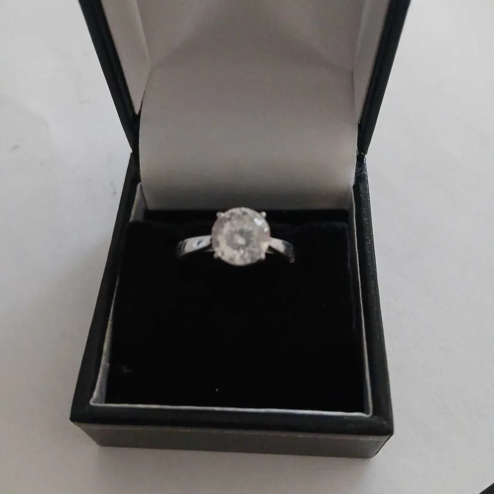 TEN ASSORTED STERLING SILVER RINGS