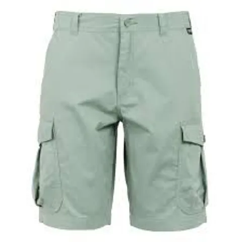 BRAND NEW REGATTA RUWAN SHORTS IN GLACIER - 2XL UK 42"