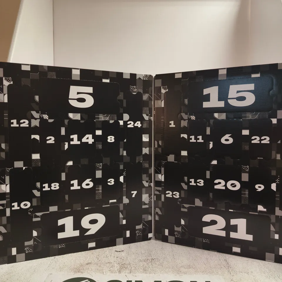 LYNX THE ULTIMATE 24 DAY CALENDAR – COLOURFUL MOSAIC BOXED