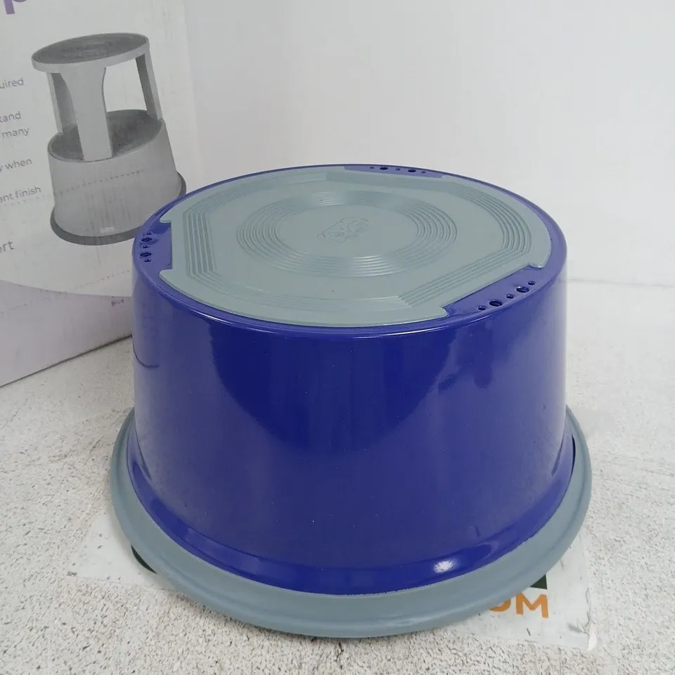 SUPA STEP ROLL-ALONG STEP-STOOL – BLUE