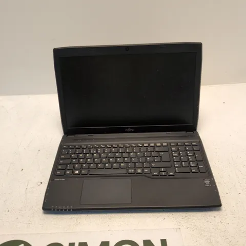 FUJITSU LIFEBOOK A514 LAPTOP – BLACK