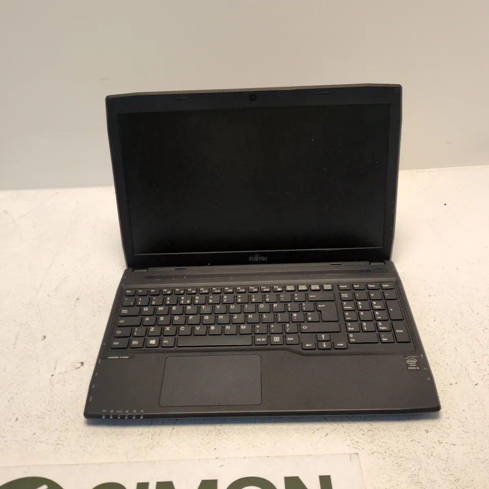 FUJITSU LIFEBOOK A514 LAPTOP – BLACK