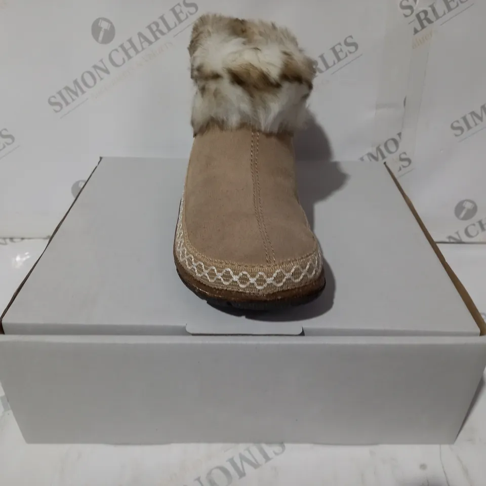 BOXED PAIR OF EARTH ORIGINS EMMALYN BEIGE BOOTIES - SIZE 5