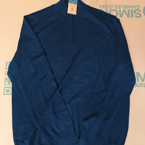 CHARLES TYRWHITT CABLE KNIT QUARTER ZIP JUMPER IN NAVY SIZE LARGE