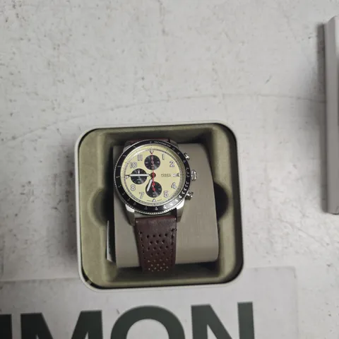FOSSIL CHRONOGRAPH WRISTWATCH – BEIGE DIAL, BROWN PERFORATED LEATHER STRAP 