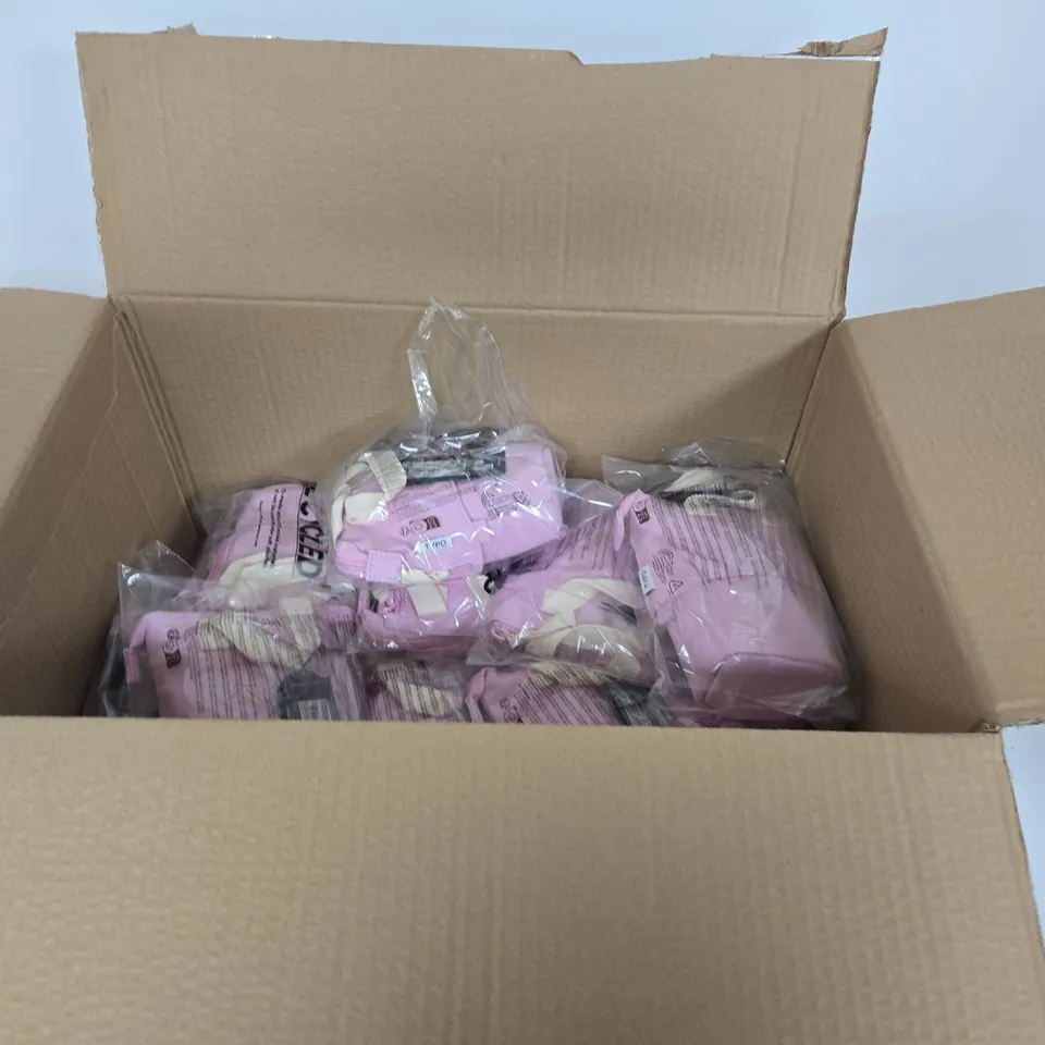 BOX OF APPROXIMATELY 15 ASSORTED CLOTHING ITEMS TO INCLUDE: POP IT TOTE BAG 