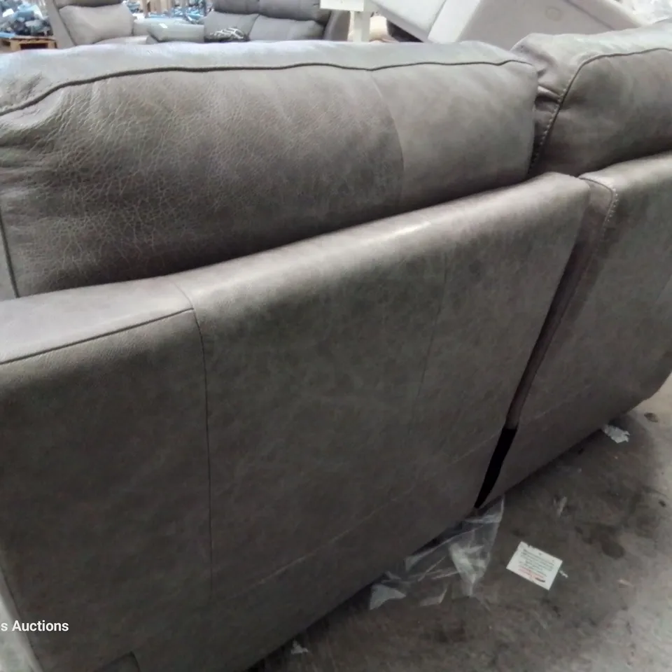 QUALITY ITALIAN DESIGNED & MANUFACTURED PATRIZO POWER RECLINING TWO SEATER SOFA FOSSIL LEATHER