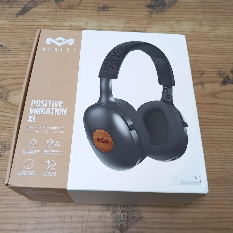 POSITIVE VIBRATION XL OVER-EAR BLUETOOTH® HEADPHONES IN  BLACK