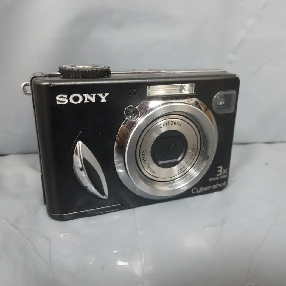 SONY CYBER-SHOT DSC-W17 CAMERA
