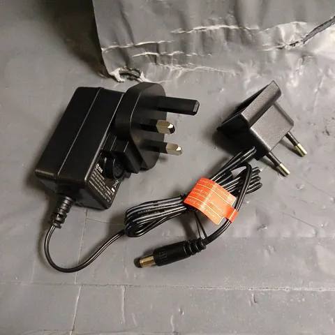 APPROXIMATELY 90 SWANN SRPSU-12V1ACAM-EU POWER SUPPLIES 