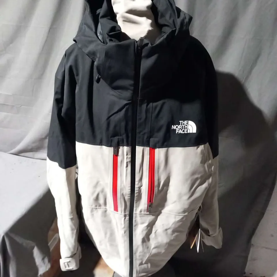 THE NORTH FACE M CHAKAL JACKET X LARGE 