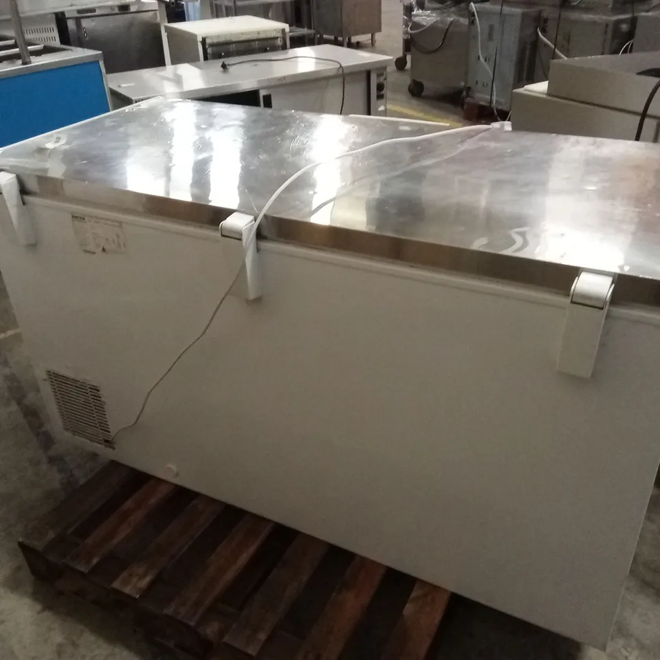 ARTICA HEC917 CHEST FREEZER