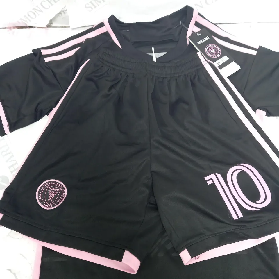 KIDS INTER MIAMI #10 MESSI FOOTBALL KIT - SIZE 26