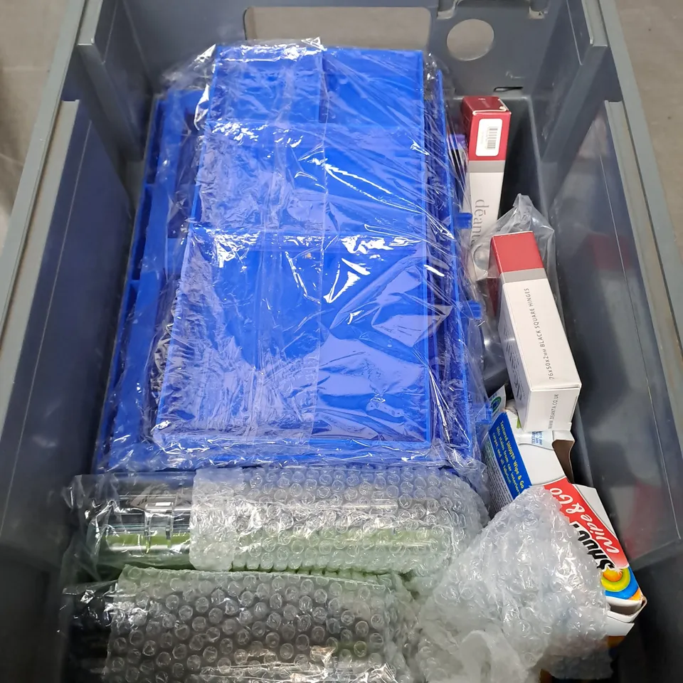 APPROXIMATELY 15 ASSORTED HOUSEHOLD PRODUCTS TO INCLUDE TABLET CASES, TILE REPAIR KIT, SHOUT WIPES ETC 