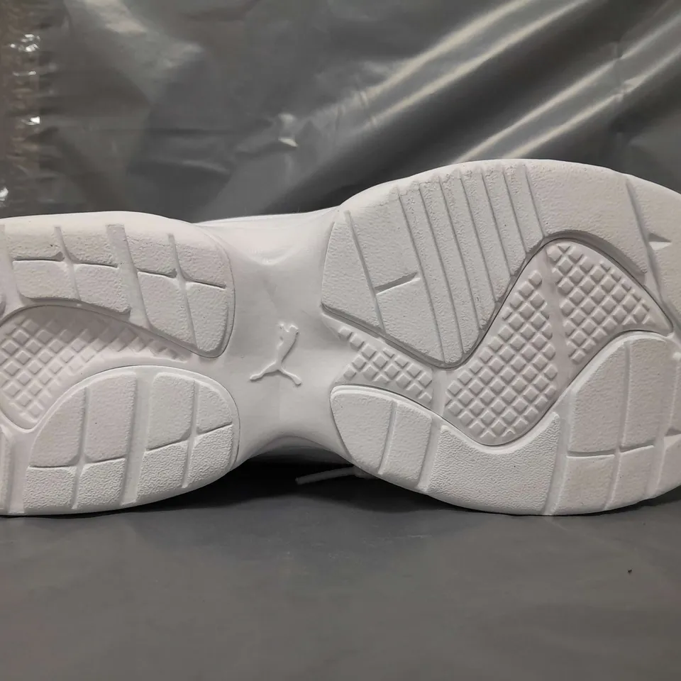 BOXED PAIR OF PUMA CILIA SHOES IN WHITE UK SIZE 6