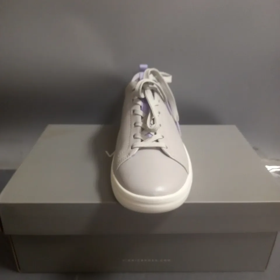 VIONIC AURA TRAINERS LIGHT GREY SIZE 6