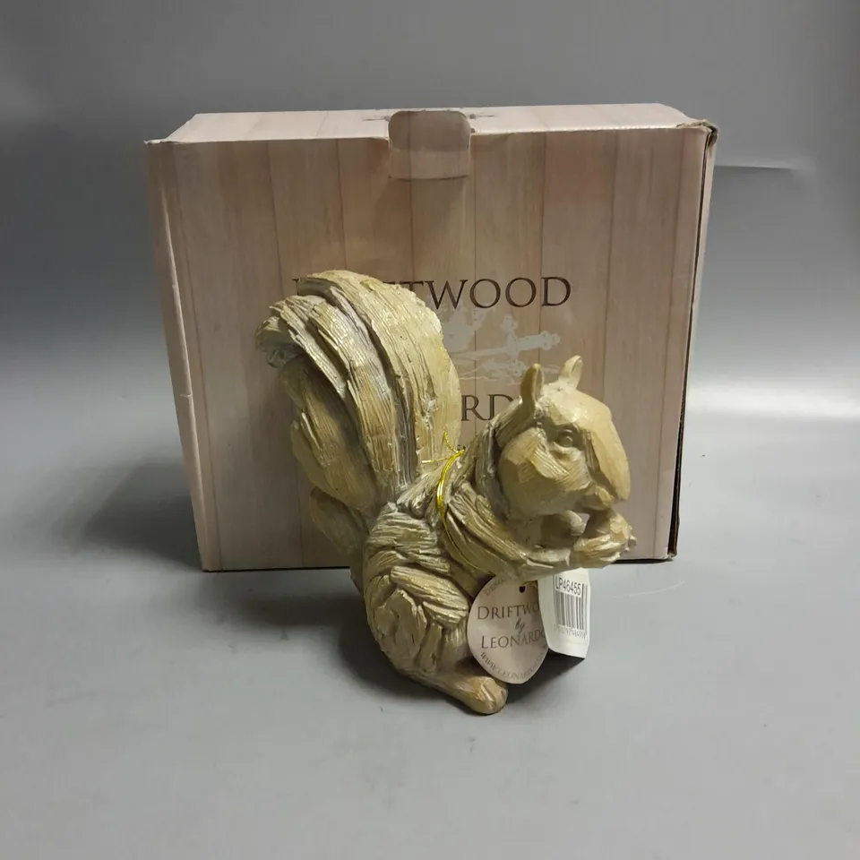 BOXED DRIFTWOOD BY LEONARDO SQUIRREL ORNAMENT