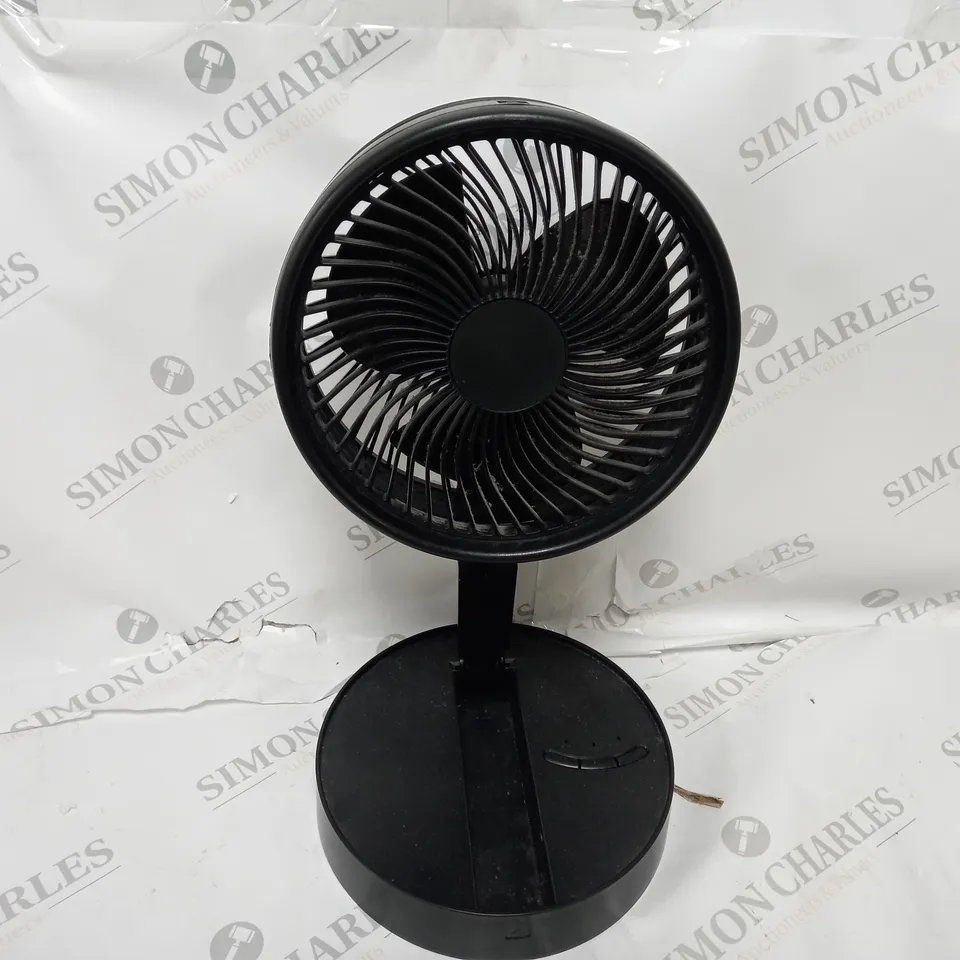 BOXED BELL & HOWELL RECHARGEABLE EXTENDABLE DESK & FLOOR FAN, BLACK