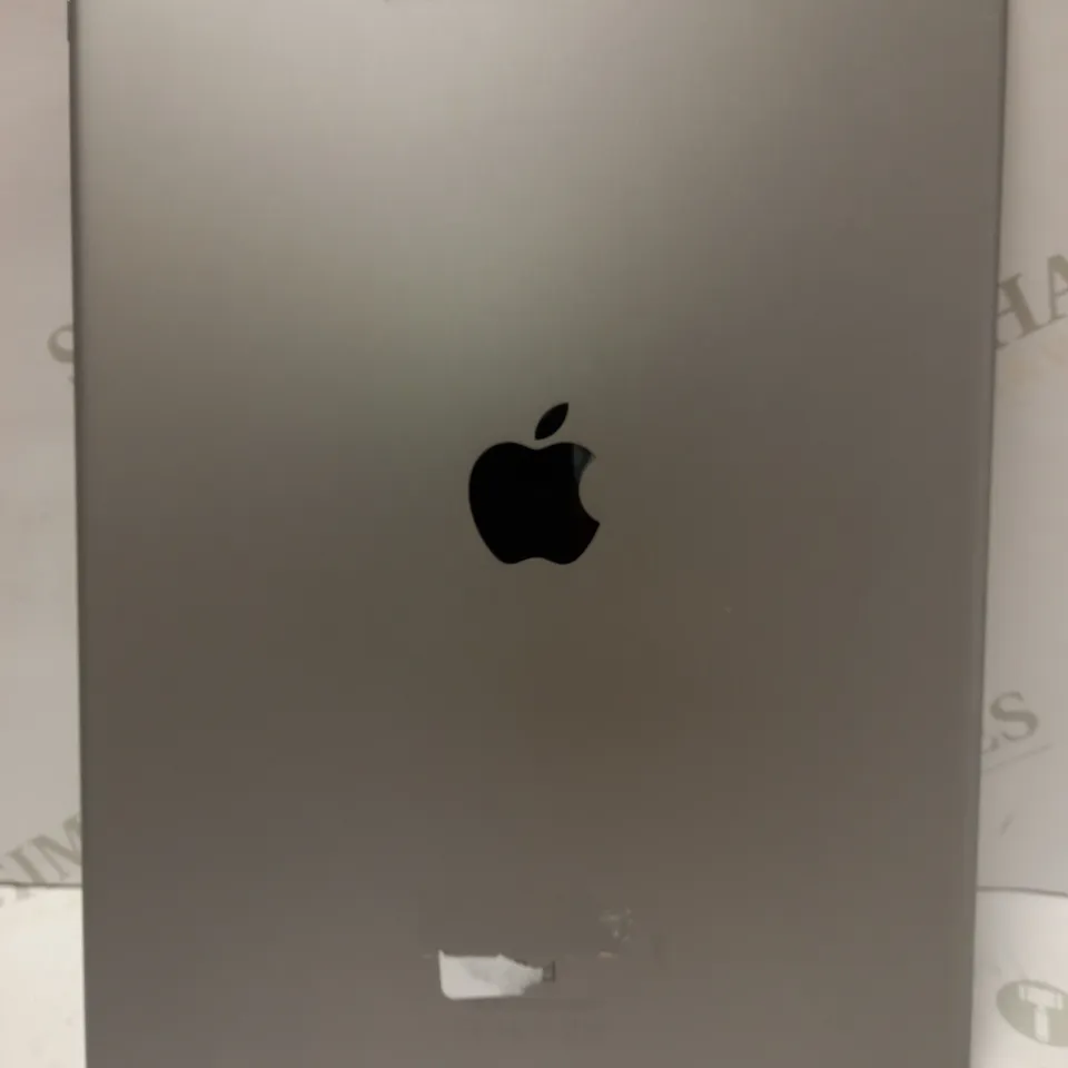 APPLE IPAD PRO 12.9 A1584 - SILVER 