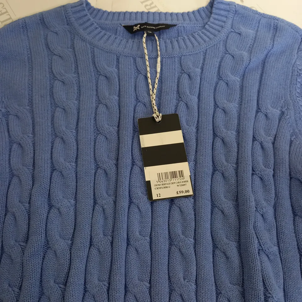 CREW CLOTHING COMPANY CHUNKY HERITAGE CREW CABLE JUMPER IN CORNFLOWER BLUE - 12