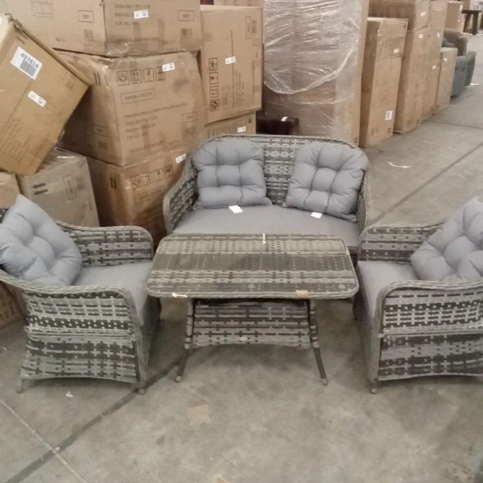 OUTSUNNY 4-PERSON OUTDOOR PATIO SET