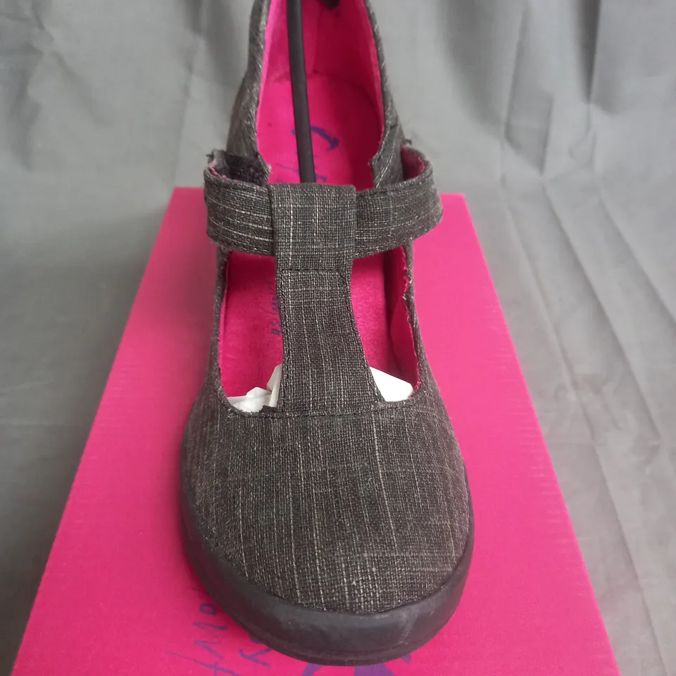 BOX OF APPROXIMATELY 12 BLACK  GUPPY LOVE BY BLOWFISH SHOES IN VARIOUS SIZES 