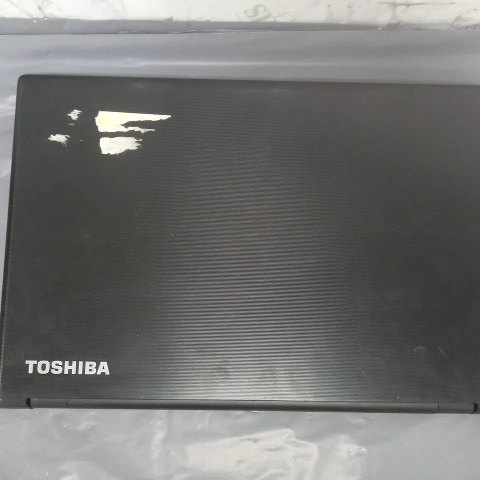 TOSHIBA SATELLITE PRO R50-B	15 INCH I3-4005U 1.70GHZ