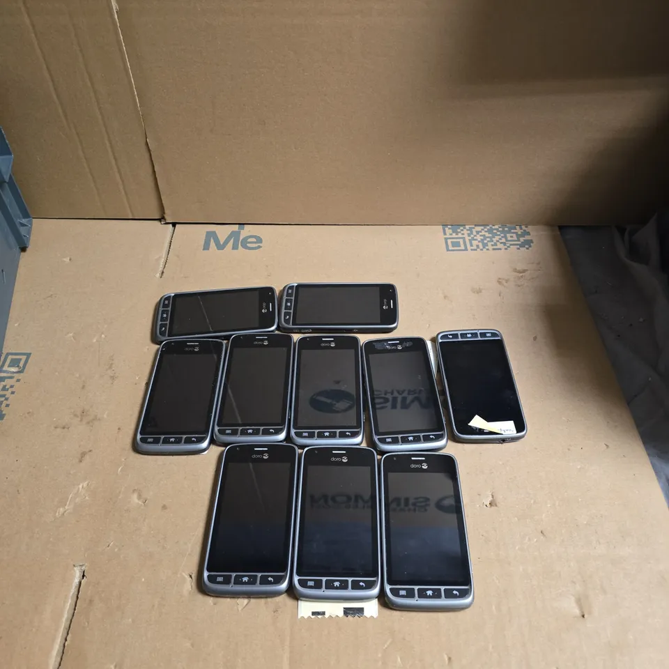 APPROXIMATELY 10 DORO AB LIBERTO MOBILE PHONES 