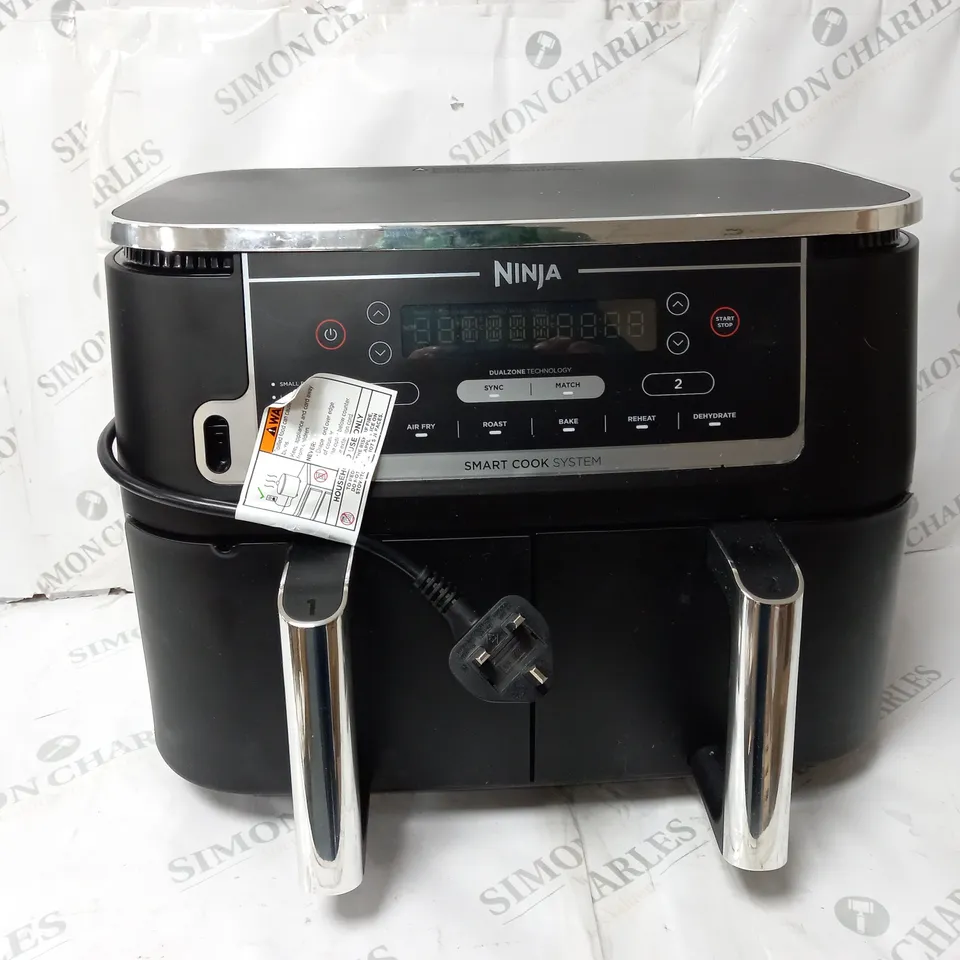 BOXED NINJA FOODI MAX DUAL ZONE 9.5L AIR FRYER AF451UK