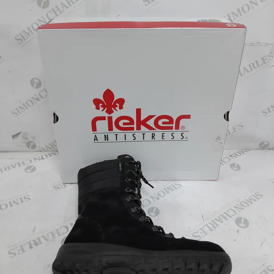 BOXED PAIR OF RIEKER SUEDE WATER RESISTANT BOOTS IN BLACK SIZE 5
