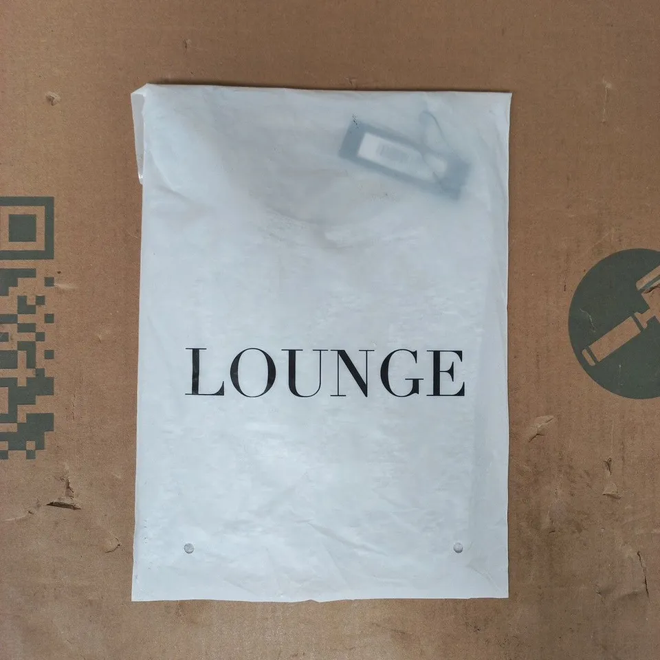 BAGGED LOUNGE SUNDAY CLUB SHORT SLEEVE T-SHIRT IN GREY MARL SIZE SMALL