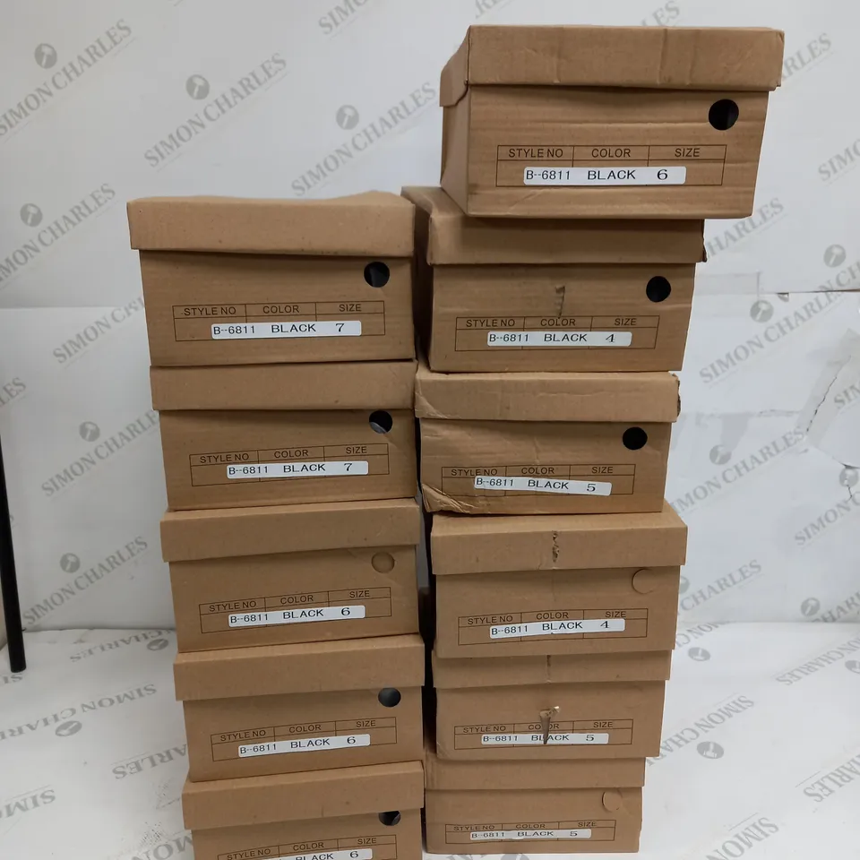 APPROXIMATELY 11 BOXED PAIRS OF BOW LACE TRAINERS IN SIZES 4, 5, 6, 7