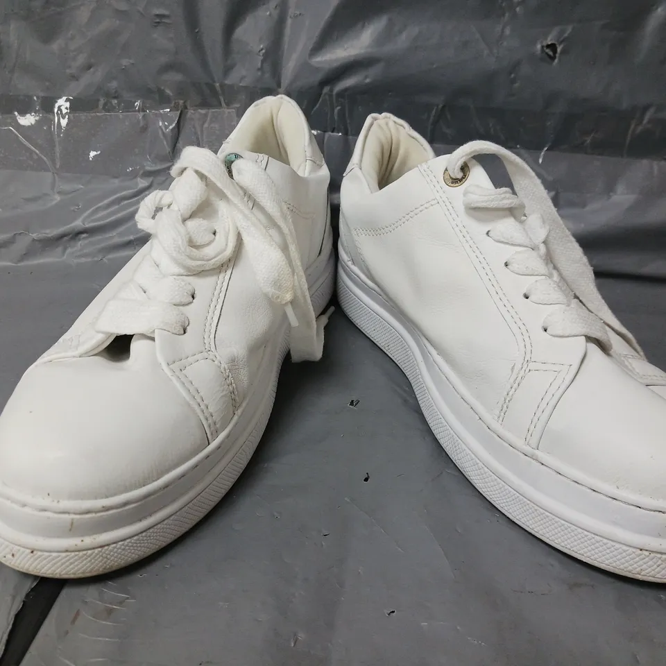 DUNE LONDON EASTERN TRAINER WHITE - US 8