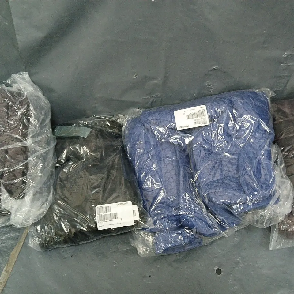 BOX OF APPROXIMATELY 8 ASSORTED CLOTHING ITEMS IN VARIOUS STYLES, COLOURS AND SIZES 