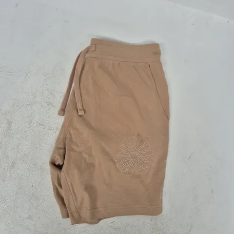 THREADBARE DRAWSTRING SHORTS IN BEIGE W. EMBROIDERED FLOWER DETAIL SIZE MEDIUM