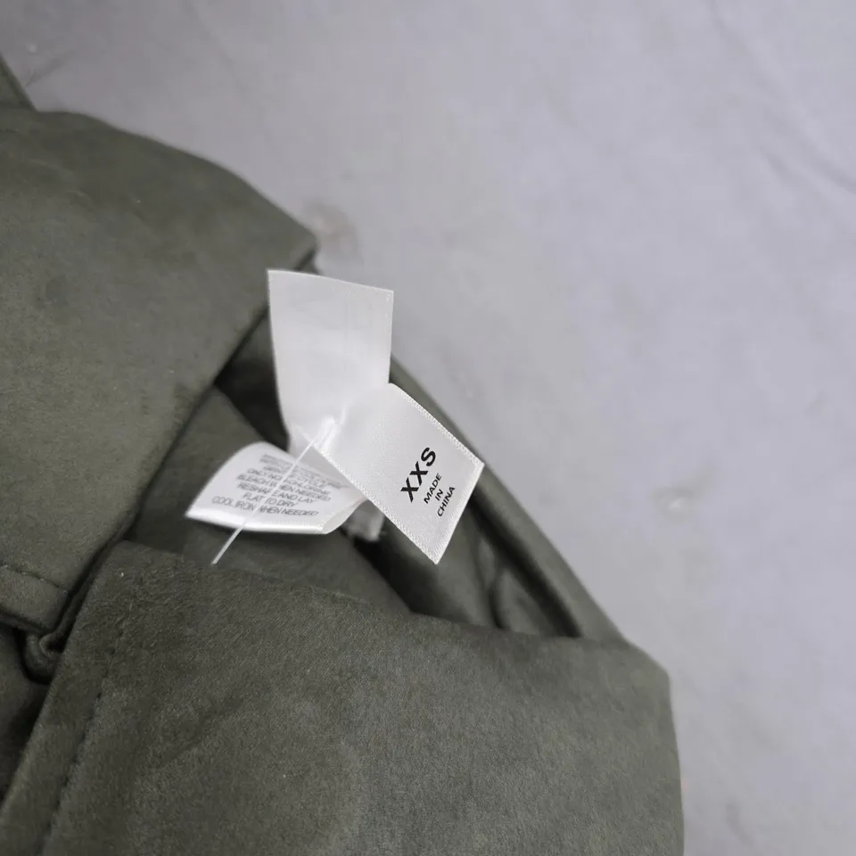 LYNNE COLLECTION OLIVE GREEN PONCHO TRENCH  – XXS