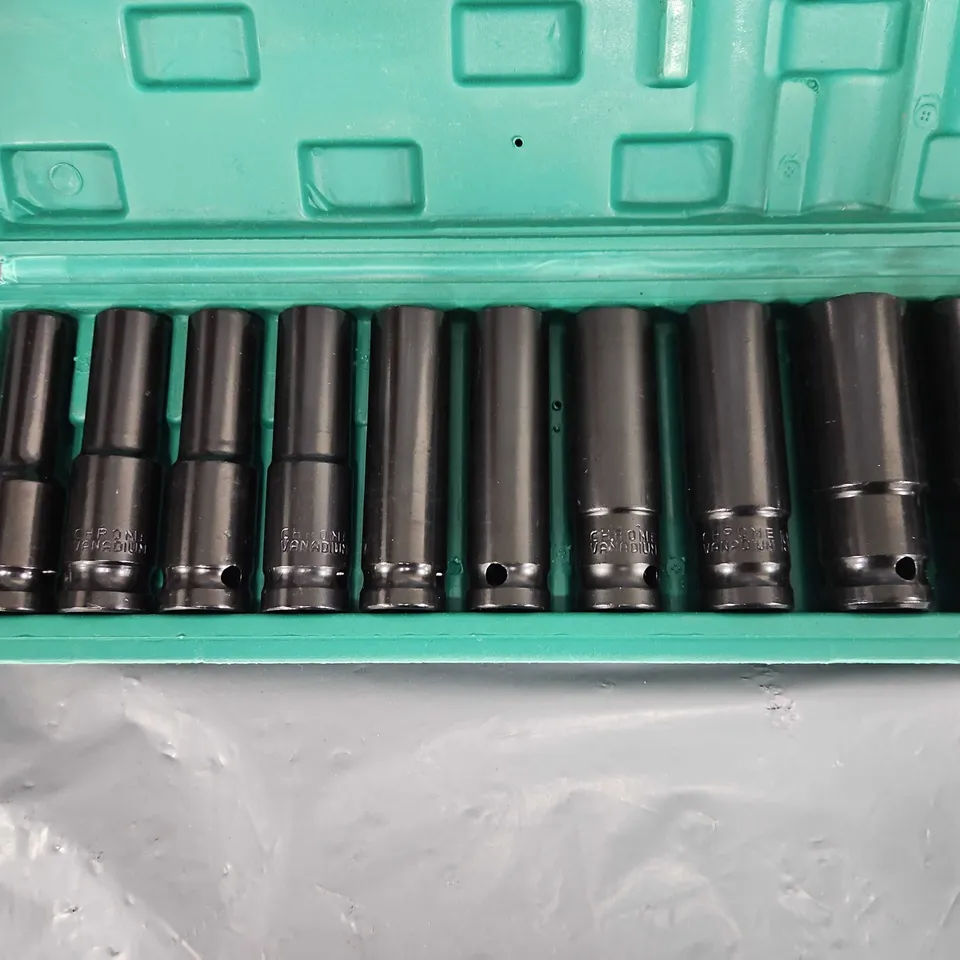 DEEP IMPACT SOCKET SET